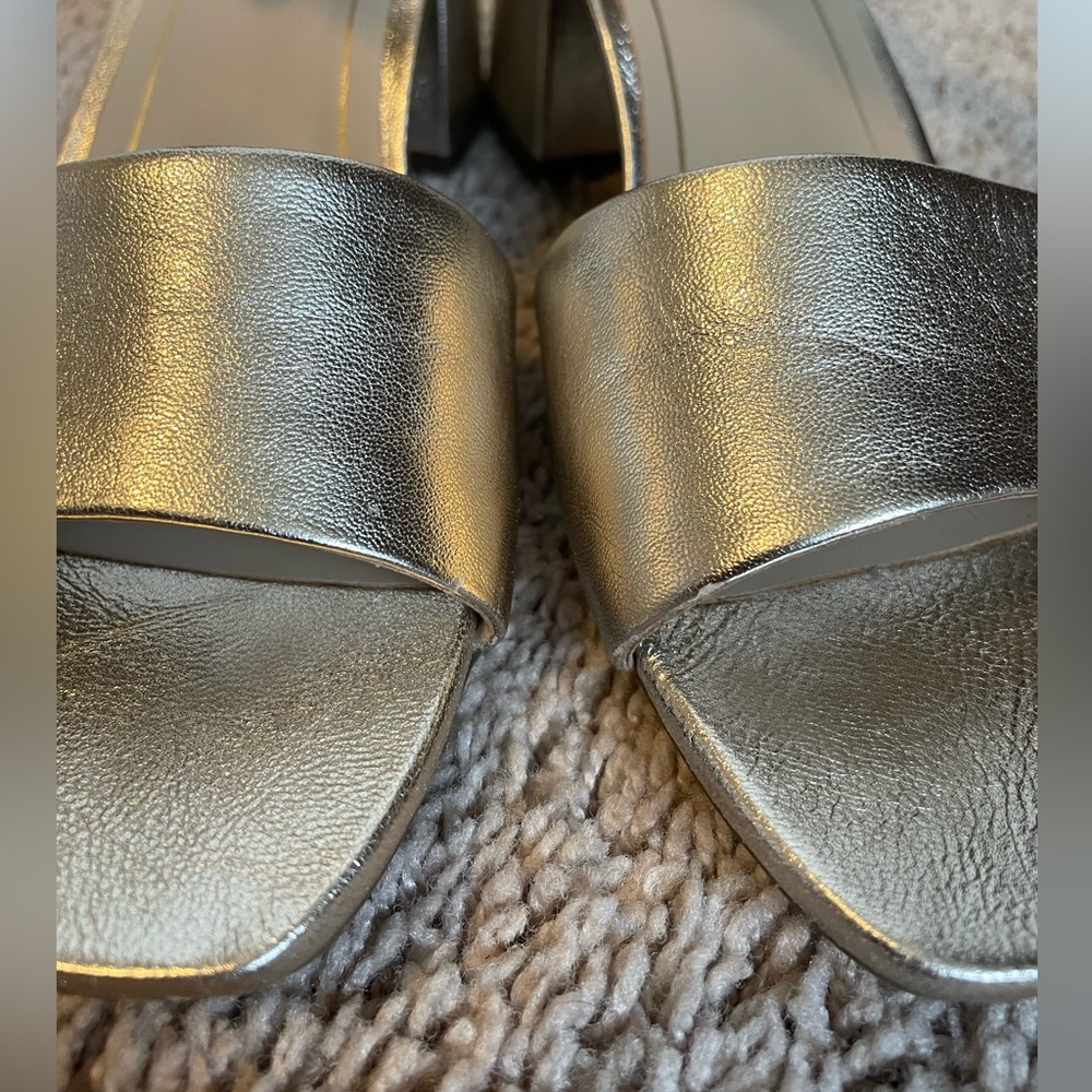 Vionic Chardonnay Gold Heeled Sandal Sz 8W - Picture 2 of 8